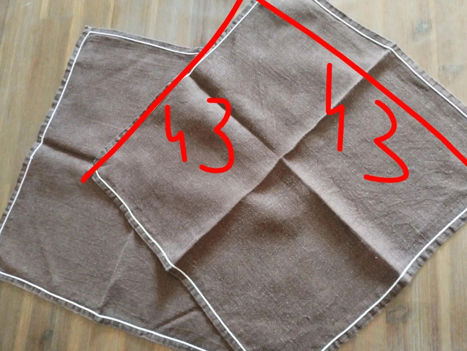Dos grandes servilletas de mesa marrones de lino – photo 3